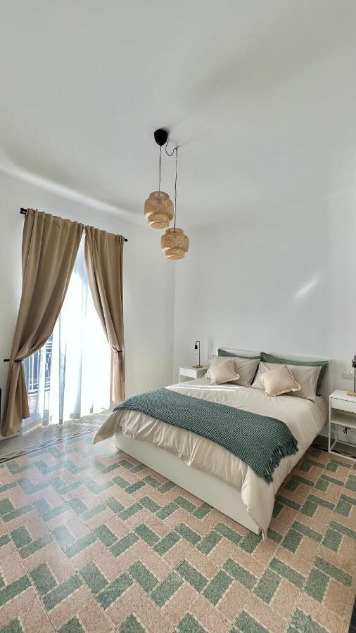 Dimora Al Campanile Bed & Breakfast Sannicandro di Bari Екстериор снимка